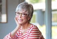 La famosa artista boricua Rita Moreno. (foto twitter @TheRitaMoreno)