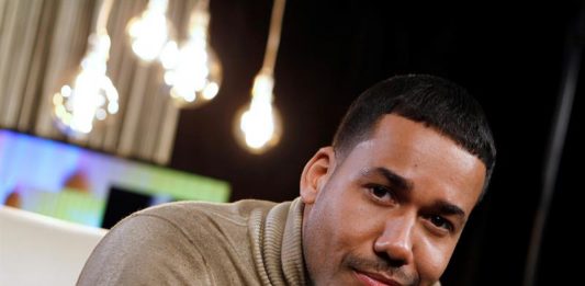 Romeo Santos puede lucir más orgulloso que nunca el cetro de "rey de la bachata" como autor del disco latino más vendido en EE.UU. de los últimos 3 años.