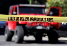 Grupo armado secuestra a funcionario de Comisión de DD.HH. de Jalisco Agentes ministeriales y policías resguardan el lugar donde un funcionario adscrito a la cuarta visitaduría de la Comisión Estatal de Derechos Humanos fue interceptado por un grupo armado cuando viajaba en su vehículo
