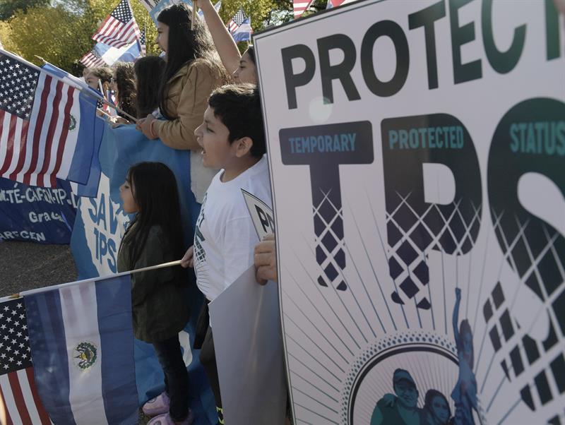 Estados Unidos decidi&oacute; no renovar el TPS a m&aacute;s de 250.000 salvadore&ntilde;os beneficiados por este programa. (foto archivo)