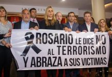Concejo Municipal de Rosario durante un homenaje a las víctimas argentinas en un atentado en Nueva York