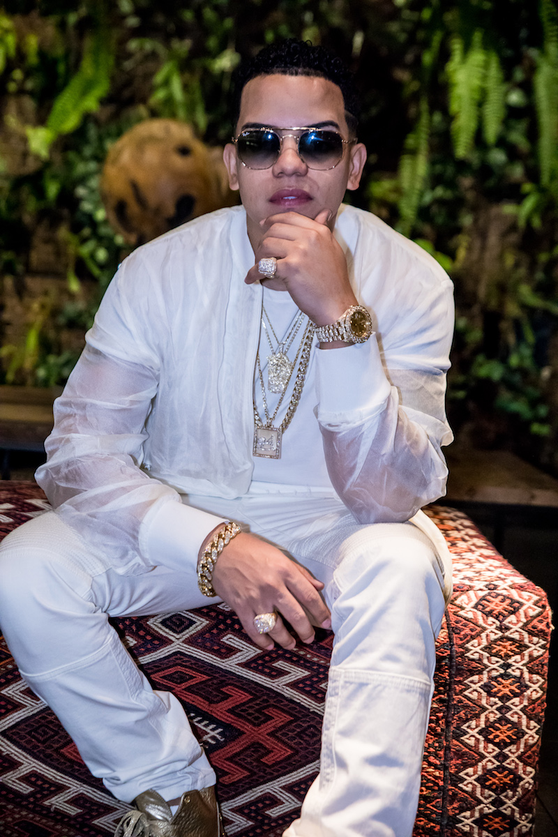 J &Aacute;lvarez feliz con su nominaci&oacute;n a un Grammy