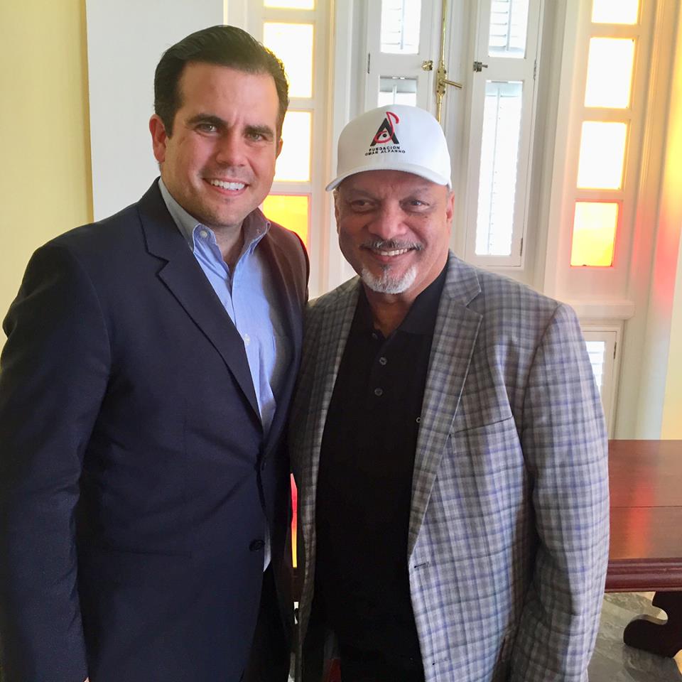 Omar Alfanno junto al Presidente de Puerto Rico, Mauricio Rosell&oacute;,