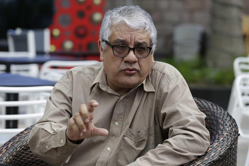 El coordinador de la Unidad de Litigio Estratégico de la organización Cristosal, el abogado y activista salvadoreño Abraham Ábrego.