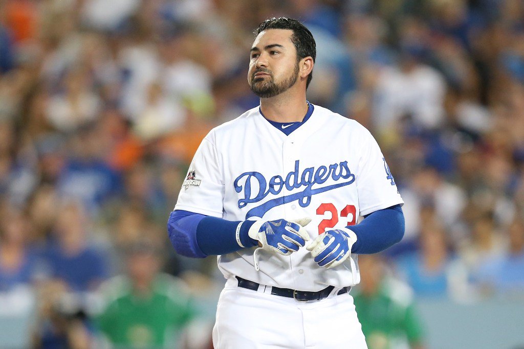 Los Mets de Nueva York iniciaron pláticas con el agente libre mexicano el primera base Adrián González.