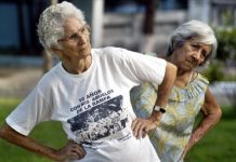 ¿Qué se puede hacer con los estereotipos negativos que retratan a los adultos mayores como personas que no entienden nada, inútiles, débiles, incompetentes, lastimosas e irrelevantes?