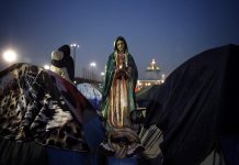 Peregrinos llegan a Basílica de Guadalupe para honrar a la Virgen