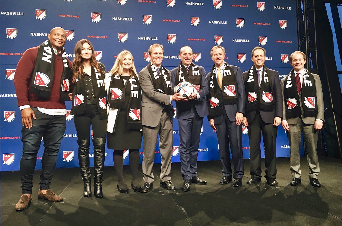 La Liga Profesional de F&uacute;tbol de Estados Unidos (MLS) present&oacute; de manera oficial a la sede de Nashville como la que acoger&aacute; al vig&eacute;simo cuarto equipo que entre a formar parte de la competici&oacute;n, aunque no lo har&aacute; por lo menos hasta la temporada del 2020.