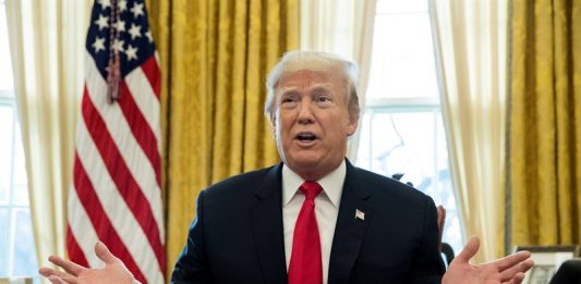 Donald Trump, es esperado hoy en Palm Beach, donde pasará en su club Mar-a-Lago su primer Navidad.