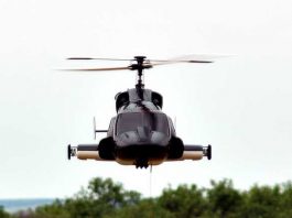 Un niño resultó herido hoy en un colegio de Okinawa (sur de Japón) al caer cerca de él una puerta desprendida de un helicóptero militar de EE.UU. que volaba hacia una base cercana, en un nuevo incidente relacionado con la presencia de tropas estadounidenses.