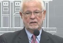 Exigen destitución de jefe Seguridad Pública en Puerto Rico Aníbal José Torres exigió hoy la destitución "inmediata" del secretario de Seguridad Pública, Héctor Pesquera, ante la inseguridad en la isla por las miles de ausencias de policías por la falta de pagos por horas extras tras el huracán María. (foto twitter)