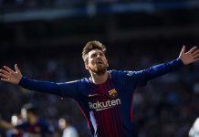 El delantero argentino del Barcelona Leo Messi celebra su gol ante el Real Madrid.