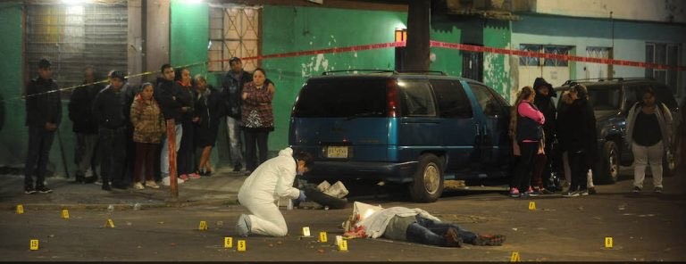 Con 23.101 homicidios dolosos registrados hasta noviembre, este 2017 se ha convertido ya en el año más violento para México. (foto twitter)