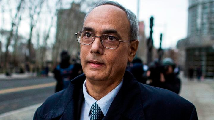 Un jurado absolvi&oacute; hoy al exdirigente del f&uacute;tbol peruano Manuel Burga de los cargos por corrupci&oacute;n por los que est&aacute; juzgado en un tribunal federal de Nueva York. (foto twitter)