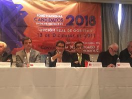 En un foro organizado por una asociación de abogados en México, distintos aspirantes a concurrir como candidatos independientes en las elecciones mexicanas del 2018 criticaron la corrupción de los partidos y los excesivos requisitos establecidos por el órgano electoral para presentarse a los comicios. (foto twitter @RiosPiterJaguar)