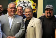 Los artistas puertorriqueños Luis González (i), Kenny Cruz (2-i), Nino Segarra (c) y Pedro Brull (d), durante una rueda de prensa.