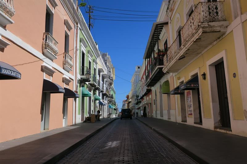 Un conflicto laboral ha dejado sin pr&aacute;cticamente agentes de la Polic&iacute;a de Puerto Rico las calles de algunos municipios en un delicado momento para la isla tras el hurac&aacute;n Mar&iacute;a