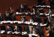 Senado mexicano aprueba la polémica Ley de Seguridad Interior El pleno del Senado de México aprobó hoy la iniciativa de Ley de Seguridad Interior.