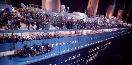 "Titanic", uno de los filmes más taquilleros de todos los tiempos y que lanzó a la fama a Leonardo DiCaprio y Kate Winslet, cumple veinte años