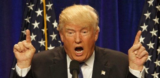TWITTER empezó a cancelar las cuentas de los usuarios que promueven el odio racial y/o étnico, entre los que están grupos de odio que admira el presidente Donald Trump.