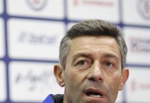 El portugués Caixinha dice con Cruz Azul buscará vivir "el aquí y el ahora" El portugués Pedro Caixinha, quien este lunes fue presentado como técnico del Cruz Azul mexicano, dijo hoy que con el equipo celeste buscara vivir el presente y sin hacer demasiado caso al pasado.