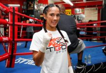 La campeona de boxeo Amanda Serrano firma con Combate América La campeona de boxeo Amanda Serrano firma con Combate América