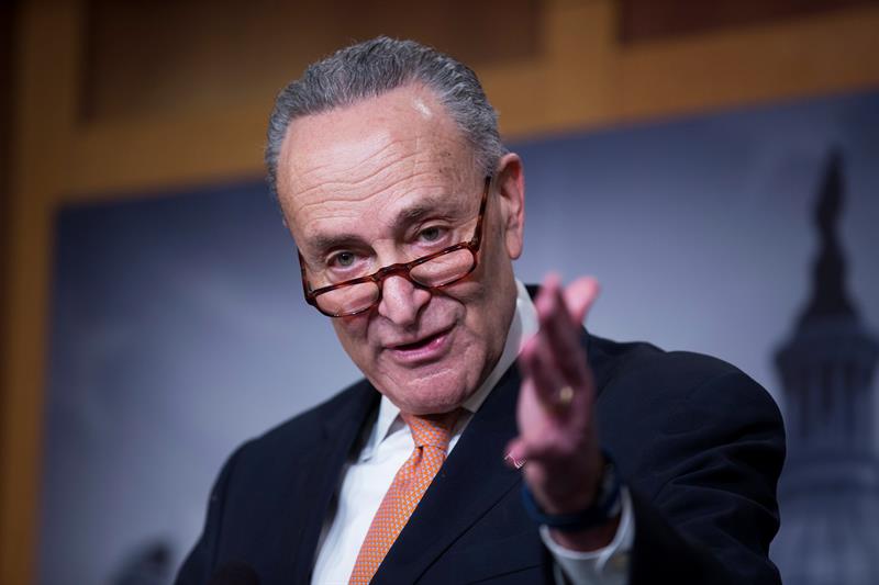 Trump culpa a Chuck Schumer, de las dificultades para alcanzar un pacto migratorio que incluya una soluci&oacute;n para el programa DACA.