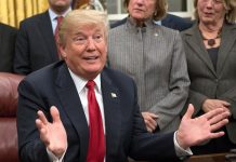 Donald Trump, se preguntó hoy si los demócratas y su rival en las elecciones de 2016 Hillary Clinton "también pagaron a los rusos".