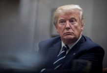A pesar de los mensajes alarmistas del presidente Donald Trump estos últimos días, en realidad el cierre parcial del Gobierno de EE.UU., consumado anoche tras la incapacidad de republicanos y demócratas de alcanzar un acuerdo presupuestario, supondrá apenas un "inconveniente" para las Fuerzas Armadas. (foto archivo)