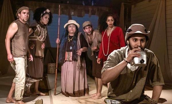 Duendes y locos de las dunas, Teatro Columna