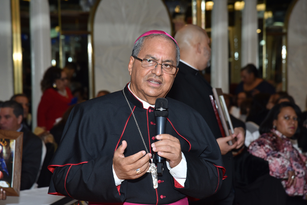 el obispo auxiliar de Santo Domingo, monse&ntilde;or Benito &Aacute;ngeles,