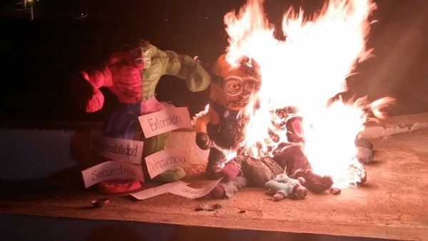 El fuego purificador, al igual que el agua, est&aacute; presente en algunos rituales de fin de a&ntilde;o en los pa&iacute;ses latinos.
