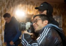 El actor Gael García asiste a una filmación de "Chicuarotes".