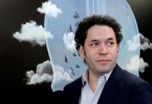Dudamel ve en la "democracia" la única vía de solución para Venezuela El director de orquesta Gustavo Dudamel, durante la rueda de prensa en la que presentaron los detalles del concierto de la Orquesta Filarmónica de Viena.