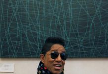 Jermaine Jackson, durante la entrevista con motivo de su visita a España para asistir al estreno del espectáculo basado en la música de su hermano Michael, "Forever".