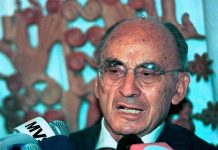Luis Echeverría llega a 96 años como el exgobernante más longevo de México El expresidente de México Luis Echeverria Álvarez, mientras habla durante una rueda de prensa, en Ciudad de México.