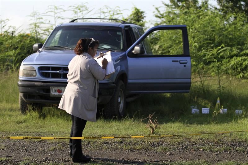 El director de la polic&iacute;a del municipio mexicano de Elota, quien hab&iacute;a sido secuestrado hace una semana, fue hallado sin vida en una fosa clandestina