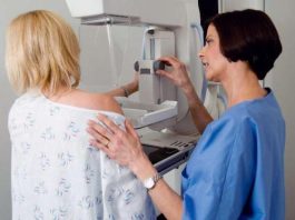 Entre las personas en sus 70 y 80 años, las pruebas de detección de cáncer a menudo detectan tumores de crecimiento lento que es poco probable que causen problemas en la vida de los pacientes.