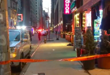 Un tiroteo deja tres heridos en Manhattan Un tiroteo dejó hoy tres heridos en una zona céntrica de Nueva York cercana al Empire State