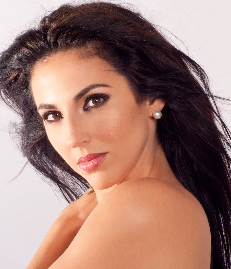 Melina Almod&oacute;var