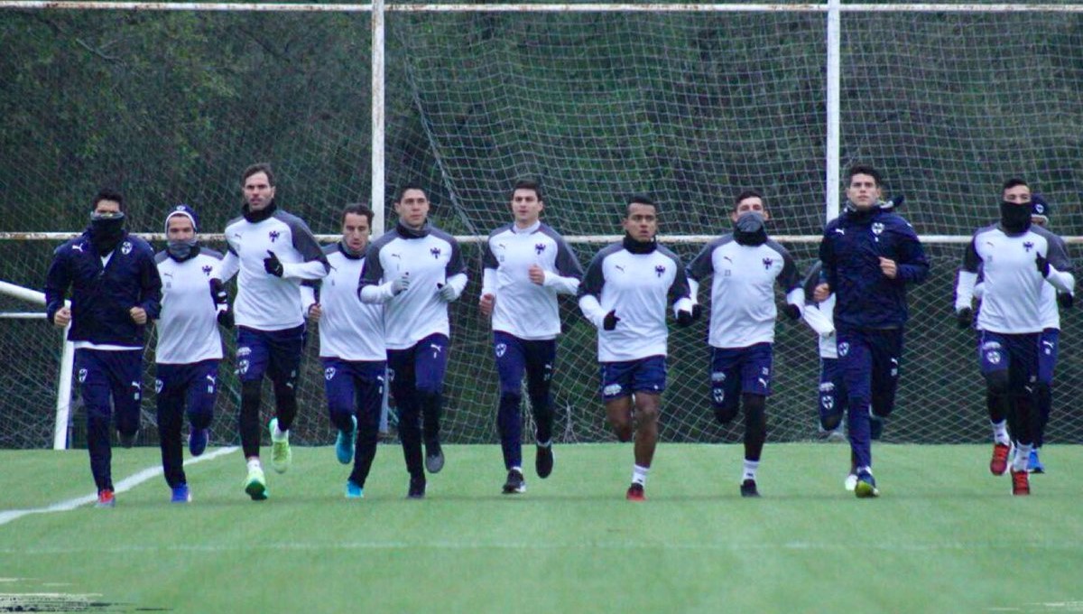Los Rayados de Monterrey, el equipo de mejores números el año pasado en el fútbol mexicano, pero que no ganó título alguno, recibirá este sábado al Morelia, en la primera jornada del torneo Clausura 2018. (foto twitter)