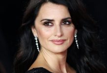 Penélope Cruz recibirá un César de Honor del cine francés la actriz española Penélope Cruz mientras posa para los fotógrafos durante la presentación de la película Asesinato en el Orient Express en el Royal Albert Hall en Londres.