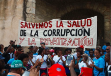 Cientos de dominicanos marchan para denunciar crisis hospitalaria en el país