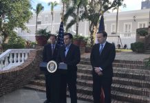 Los senadores Blumenthal y Murphy exigen un trato justo para Puerto Rico Ricardo Rosselló, se reunió hoy con los senadores estadounidenses Richard Blumenthal y Chris Murphy, quienes exigieron trato justo para la isla caribeña en la ayuda suplementaria para desastres por los huracanes. (foto twitter @ricardorossello)