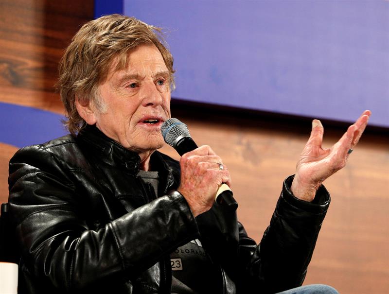 El actor estadounidense y fundador del festival Robert Redford brinda la conferencia de prensa inaugural del Festival de Cine de Sundance 2018.