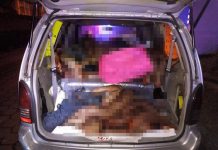 Restos humanos son abandonados en vía pública en el estado mexicano de Veracruz Vista de un vehículo en el que fueron encontradas decenas de restos humanos abandonados en la noche del sábado 13 de enero de 2018, al interior de una camioneta en la ciudad mexicana de Xalapa, capital de Veracruz, (México), un estado sumido en una espiral de violencia relacionada con el narcotráfico