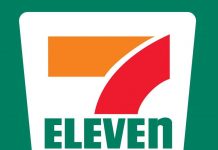 Plataforma pro inmigración frustra redada en 7 Eleven de Los Ángeles En 2013, el Departamento de Seguridad Nacional (DHS, por sus siglas en inglés) realizó una investigación sobre varias franquicias de 7-Eleven que resultó en el arresto de nueve propietarios.