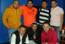 Ceiba sigue al frente y Delfin asume liderato en la Liga HonduCol La Plana Mayor de los Aleros F.C., entre ellos Pedro López y Carlos Pérez, meaximos dirigentes y el 'artillero' Jonathan "Vampiro" Clavasquin, compitiendo en el campeonato sabatino de la Liga de Fútbol HONDUCOL. (Foto: BukiChapin)