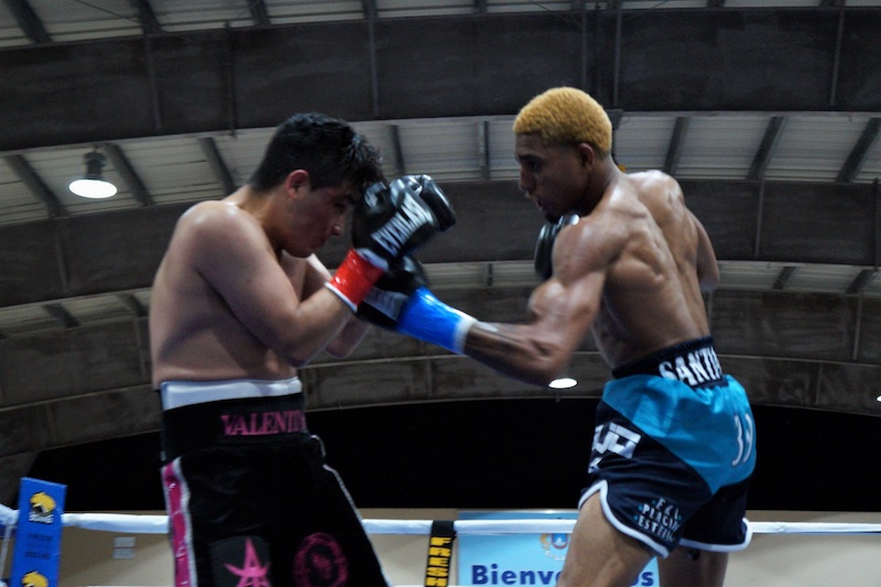 Alfredo 'Ojo' Santiago (derecha). Foto por por Bryan Quiles