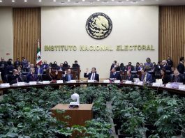 Comienza la intercampaña electoral en México, con entrevistas y propaganda Según informó el Instituto Nacional Electoral (INE), la intercampaña, que inició hoy tras el cierre de precampañas este domingo, "tiene por objeto poner fin a una etapa de preparación de los partidos de cara a la jornada electoral". (foto twitter)